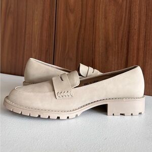 DV by Dolce Vita Crisp Faux Suede Lug Loafer
Slip On Shoes Dune Women’s Size 10